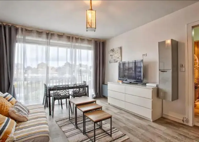 Cozy Beautiful Seaside 빌레쉬르메르